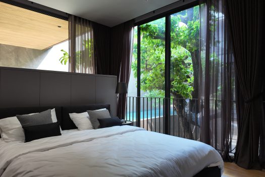 บ้านเดี่ยว สไตล์ 𝗨𝗻𝗶𝗾𝘂𝗲 𝗠𝗼𝗱𝗲𝗿𝗻 𝟯 ชั้น ซอยนาคนิวาส 𝟯𝟳 แยก 𝟮-𝟵 บ้านใหม่ แต่งสวยมาก พร้อมสระว่ายน้ำในตัวและลิฟท์