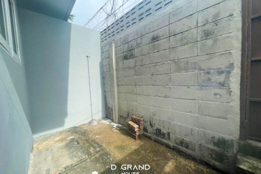 หมู่บ้านมานิต้า 4 ซอยวิภาวดี 32 บ้านเดี่ยวสุดยอดทำเลที่อาจหาที่ไหนไม่ได้แล้ว เดินทาง 3 นาทีถึงเซ็นทรัลลาดพร้าว จะซื้ออยู่เองก็ดี หรือจะซื้อไปลงทุนก็คุ้ม ด้วยทำเลที่รายล้อมไปด้วยความสะดวกสบาย เดินทางง่ายเข้าออกได้หลายเส้นทาง