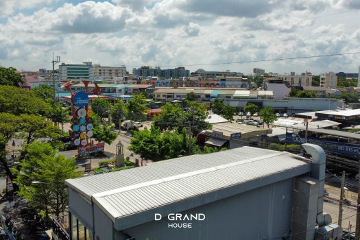 𝑩𝒂𝒏𝒈𝒌𝒐𝒌 𝑩𝒐𝒖𝒍𝒆𝒗𝒂𝒓𝒅 รามอินทรา กม. 2 บ้านเดี่ยว 3 ชั้น สไตล์โมเดิร์น