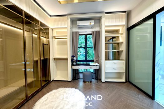 ขาย/เช่า บ้านหรู ระดับ 𝗦𝘂𝗽𝗲𝗿 𝗟𝘂𝘅𝘂𝗿𝘆 โครงการ 𝗡𝗔𝗡𝗧𝗔𝗪𝗔𝗡 พระราม 𝟵 กรุงเทพกรีฑา บ้านหรู 4 ห้องนอน 5 ห้องน้ำ หลังมุม ติดสวน ใกล้ Club House แต่งครบ พร้อมเข้าอยู่