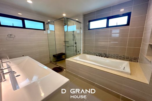 เศรษฐสิริ พัฒนาการ บ้านสวย สไตล์ Modern Classic แต่งสวยเรียบหรู น่าอยู่สุดๆ บ้านสภาพดี เจ้าของดูแลดีมาก และราคาดีมากกก