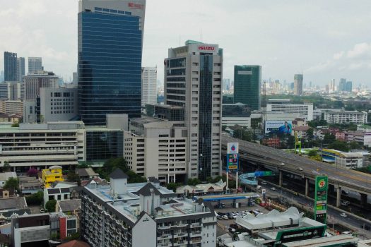 หมู่บ้านมานิต้า 4 ซอยวิภาวดี 32 บ้านเดี่ยวสุดยอดทำเลที่อาจหาที่ไหนไม่ได้แล้ว เดินทาง 3 นาทีถึงเซ็นทรัลลาดพร้าว จะซื้ออยู่เองก็ดี หรือจะซื้อไปลงทุนก็คุ้ม ด้วยทำเลที่รายล้อมไปด้วยความสะดวกสบาย เดินทางง่ายเข้าออกได้หลายเส้นทาง