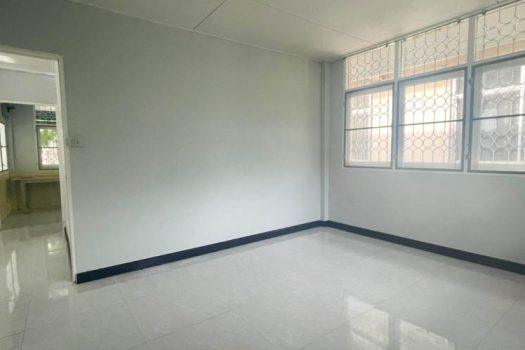 หมู่บ้านมานิต้า 4 ซอยวิภาวดี 32 บ้านเดี่ยวสุดยอดทำเลที่อาจหาที่ไหนไม่ได้แล้ว เดินทาง 3 นาทีถึงเซ็นทรัลลาดพร้าว จะซื้ออยู่เองก็ดี หรือจะซื้อไปลงทุนก็คุ้ม ด้วยทำเลที่รายล้อมไปด้วยความสะดวกสบาย เดินทางง่ายเข้าออกได้หลายเส้นทาง