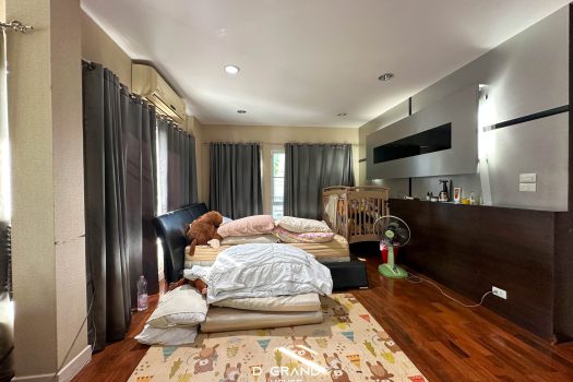 𝑩𝒂𝒏𝒈𝒌𝒐𝒌 𝑩𝒐𝒖𝒍𝒆𝒗𝒂𝒓𝒅 รามอินทรา กม. 2 บ้านเดี่ยว 3 ชั้น สไตล์โมเดิร์น