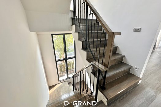 บ้านแฝด 3 ชั้น The Sonne ศรีนครินทร์ บางนา ความคุ้มค่าจัดเต็ม! 8 ห้องนอน พื้นที่ใช้สอยเกือบ 500 ตารางเมตร