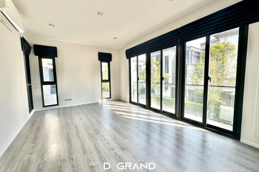 บ้านแฝด 3 ชั้น The Sonne ศรีนครินทร์ บางนา ความคุ้มค่าจัดเต็ม! 8 ห้องนอน พื้นที่ใช้สอยเกือบ 500 ตารางเมตร