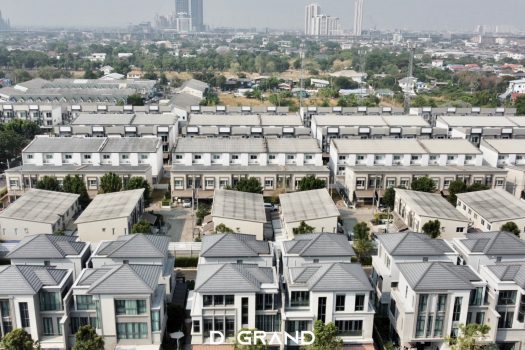 บ้านแฝด 3 ชั้น The Sonne ศรีนครินทร์ บางนา ความคุ้มค่าจัดเต็ม! 8 ห้องนอน พื้นที่ใช้สอยเกือบ 500 ตารางเมตร