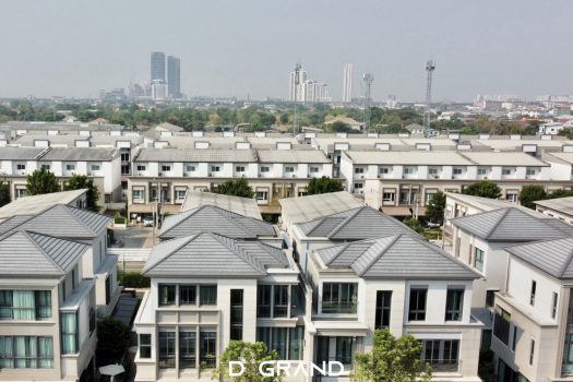 บ้านแฝด 3 ชั้น The Sonne ศรีนครินทร์ บางนา ความคุ้มค่าจัดเต็ม! 8 ห้องนอน พื้นที่ใช้สอยเกือบ 500 ตารางเมตร