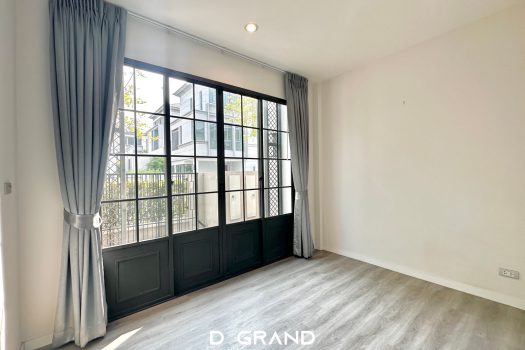 บ้านแฝด 3 ชั้น The Sonne ศรีนครินทร์ บางนา ความคุ้มค่าจัดเต็ม! 8 ห้องนอน พื้นที่ใช้สอยเกือบ 500 ตารางเมตร