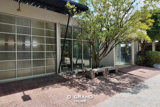 บ้านหรูในสนามกอล์ฟ วิวทะเลสาบ ทำเลดี ฮวงจุ้ยรับทรัพย์ พื้นที่ใช้สอยจัดเต็ม 1,000 ตร.ม.