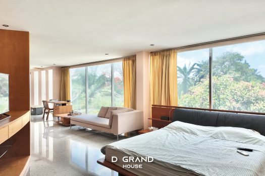 บ้านหรูในสนามกอล์ฟ วิวทะเลสาบ ทำเลดี ฮวงจุ้ยรับทรัพย์ พื้นที่ใช้สอยจัดเต็ม 1,000 ตร.ม.