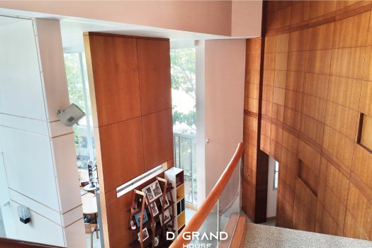 บ้านหรูในสนามกอล์ฟ วิวทะเลสาบ ทำเลดี ฮวงจุ้ยรับทรัพย์ พื้นที่ใช้สอยจัดเต็ม 1,000 ตร.ม.