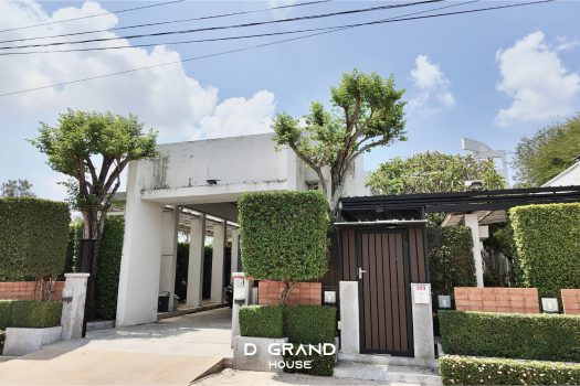 บ้านหรูในสนามกอล์ฟ วิวทะเลสาบ ทำเลดี ฮวงจุ้ยรับทรัพย์ พื้นที่ใช้สอยจัดเต็ม 1,000 ตร.ม.