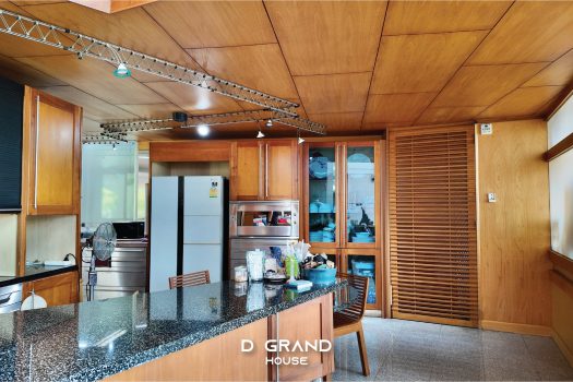 บ้านหรูในสนามกอล์ฟ วิวทะเลสาบ ทำเลดี ฮวงจุ้ยรับทรัพย์ พื้นที่ใช้สอยจัดเต็ม 1,000 ตร.ม.