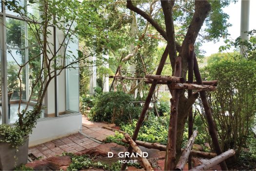 บ้านหรูในสนามกอล์ฟ วิวทะเลสาบ ทำเลดี ฮวงจุ้ยรับทรัพย์ พื้นที่ใช้สอยจัดเต็ม 1,000 ตร.ม.