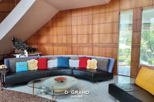 บ้านหรูในสนามกอล์ฟ วิวทะเลสาบ ทำเลดี ฮวงจุ้ยรับทรัพย์ พื้นที่ใช้สอยจัดเต็ม 1,000 ตร.ม.