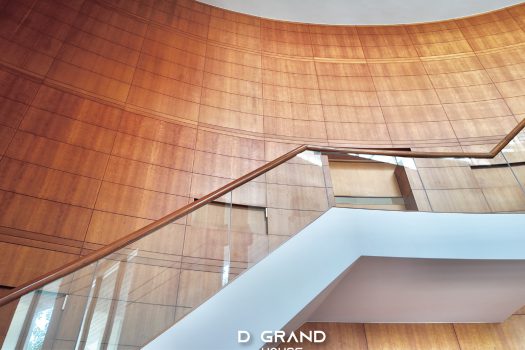 บ้านหรูในสนามกอล์ฟ วิวทะเลสาบ ทำเลดี ฮวงจุ้ยรับทรัพย์ พื้นที่ใช้สอยจัดเต็ม 1,000 ตร.ม.