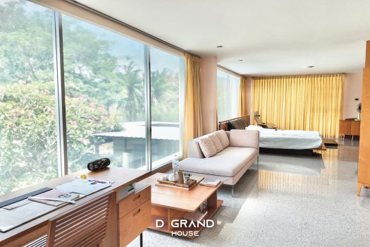 บ้านหรูในสนามกอล์ฟ วิวทะเลสาบ ทำเลดี ฮวงจุ้ยรับทรัพย์ พื้นที่ใช้สอยจัดเต็ม 1,000 ตร.ม.