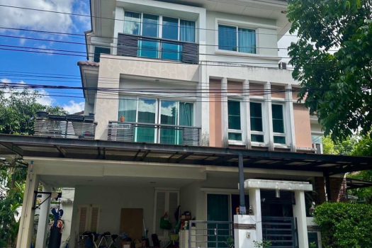 𝑩𝒂𝒏𝒈𝒌𝒐𝒌 𝑩𝒐𝒖𝒍𝒆𝒗𝒂𝒓𝒅 รามอินทรา กม. 2 บ้านเดี่ยว 3 ชั้น สไตล์โมเดิร์น