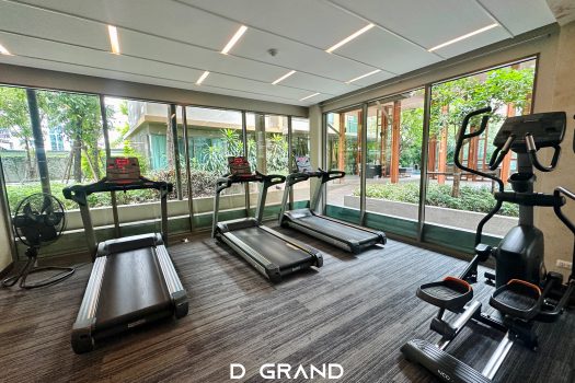 𝗠𝗲𝘁𝗿𝗼 𝗟𝘂𝘅𝗲 รัชดา” คอนโดใกล้รถไฟฟ้า 𝗠𝗥𝗧 ห้วยขวาง – สุทธิสาร ห้อง 𝗧𝘆𝗽𝗲 พิเศษ 𝗣𝗼𝗼𝗹 𝗮𝗰𝗰𝗲𝘀𝘀 เดินลงสระว่ายน้ำได้