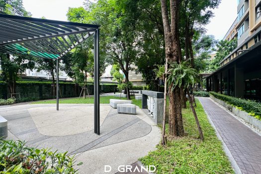 𝗠𝗲𝘁𝗿𝗼 𝗟𝘂𝘅𝗲 รัชดา” คอนโดใกล้รถไฟฟ้า 𝗠𝗥𝗧 ห้วยขวาง – สุทธิสาร ห้อง 𝗧𝘆𝗽𝗲 พิเศษ 𝗣𝗼𝗼𝗹 𝗮𝗰𝗰𝗲𝘀𝘀 เดินลงสระว่ายน้ำได้