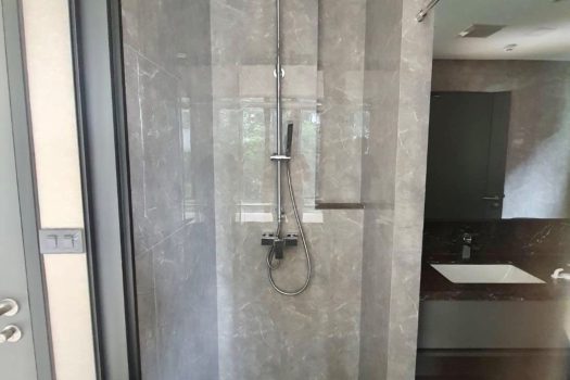 คอนโด คาล์ม เพนท์เฮ้าส์ 𝗣𝗲𝗻𝘁𝗵𝗼𝘂𝘀𝗲 ให้ฟีลเหมือนอยู่บ้าน ทำเลใจกลางเมืองใกล้ทองหล่อ ในราคาถูกกว่าเกินครึ่ง