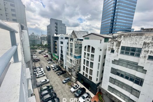 Office ทำเลเยี่ยม ซอย รัชดาภิเษก 28 อยู่ติดถนนใหญ่ ห่าง MRT เพียง 100 เมตร