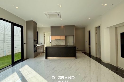 𝗛𝗢𝗧 𝗣𝗥𝗜𝗖𝗘: 𝗖𝗜𝗡𝗤 𝗥𝗢𝗬𝗔𝗟 𝗞𝗿𝘂𝗻𝗴𝘁𝗵𝗲𝗽 𝗞𝗿𝗲𝗲𝘁𝗵𝗮 บ้านหรูบนทำเลสุดฮิต!