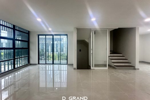 𝗣𝗿𝗲𝗺𝗶𝘂𝗺 𝗽𝗹𝗮𝗰𝗲 เอกมัย รามอินทรา 𝟮 สุคนธสวัสดิ์ 𝗛𝗼𝗺𝗲 𝗢𝗳𝗳𝗶𝗰𝗲 สุดหรู แปลงมุม พร้อมลิฟท์ ในทำเลเยี่ยม