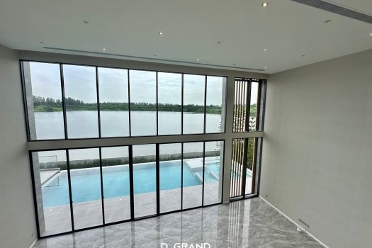 𝗟𝗮𝗸𝗲 𝗟𝗲𝗴𝗲𝗻𝗱 บางนา สุวรรณภูมิ บ้านหรูริมทะเลสาบ พร้อมสระว่ายน้ำ แปลงสุดท้าย ถ้าไม่อยากพลาดราคาสุดพิเศษเฉพาะ D Grand House