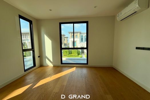 𝗛𝗢𝗧 𝗣𝗥𝗜𝗖𝗘: 𝗖𝗜𝗡𝗤 𝗥𝗢𝗬𝗔𝗟 𝗞𝗿𝘂𝗻𝗴𝘁𝗵𝗲𝗽 𝗞𝗿𝗲𝗲𝘁𝗵𝗮 บ้านหรูบนทำเลสุดฮิต!