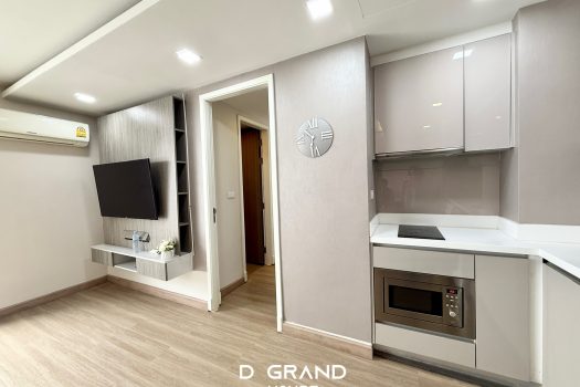 URGENT SALE/RENT : 𝗗𝗮𝘇𝘇𝗹𝗲 𝗖𝗼𝗻𝗱𝗼 : A Low Rise Condo in Sukhumvit Soi 7