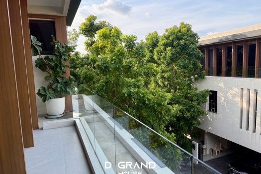 “𝗣𝗮𝗿𝗸 𝗛𝗲𝗿𝗶𝘁𝗮𝗴𝗲 𝗣𝗮𝘁𝘁𝗮𝗻𝗮𝗸𝗮𝗻” ตอบโจทย์ได้อย่างตรงใจ! บ้าน 𝟯 ชั้น สไตล์ 𝗟𝘂𝘅𝘂𝗿𝘆