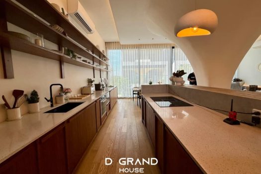 𝗕𝗮𝗮𝗻 𝗠𝘂𝗸𝗱𝗵𝗮 𝗣𝗮𝘁𝘁𝗵𝗮𝗻𝗮𝗸𝗮𝗿𝗻-𝗦𝗿𝗶𝗻𝗮𝗸𝗮𝗿𝗶𝗻 (บ้านมุกดา พัฒนาการ-ศรีนครินทร์) บ้านเดี่ยวสุดหรู 𝟰 ชั้น ดีไซน์เก๋ ที่ไม่เหมือนใคร