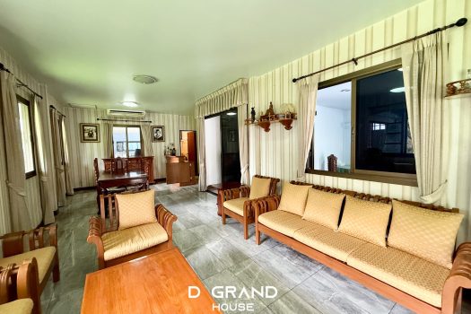 ขายบ้านเดี่ยว พื้นที่ใหญ่ ราคาสุดคุ้มค่า! ใน หมู่บ้านชลลดา สายไหม