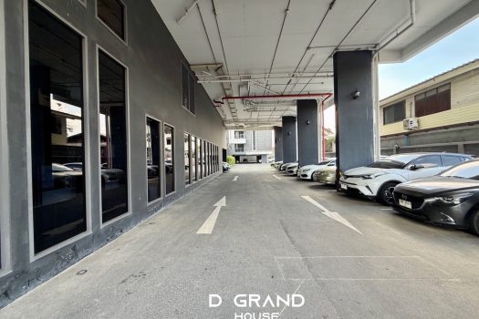 ขายด่วน! คอนโดหรู built in ครบ สุด Private “𝗧𝗢𝗧𝗡𝗘𝗦 เกษตร นวมินทร์”