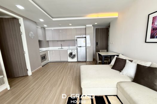 URGENT SALE/RENT : 𝗗𝗮𝘇𝘇𝗹𝗲 𝗖𝗼𝗻𝗱𝗼 : A Low Rise Condo in Sukhumvit Soi 7