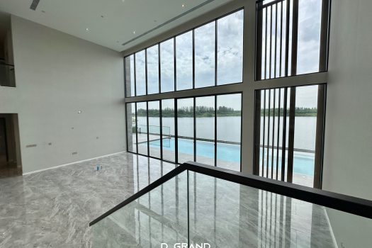 𝗟𝗮𝗸𝗲 𝗟𝗲𝗴𝗲𝗻𝗱 บางนา สุวรรณภูมิ บ้านหรูริมทะเลสาบ พร้อมสระว่ายน้ำ แปลงสุดท้าย ถ้าไม่อยากพลาดราคาสุดพิเศษเฉพาะ D Grand House