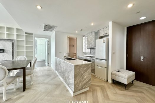 𝗙𝗼𝗿 𝗦𝗮𝗹𝗲: 𝗠𝗮𝗻𝗵𝗮𝘁𝘁𝗮𝗻 𝗖𝗵𝗶𝗱𝗹𝗼𝗺 Pet Friendly Condo ใจกลางเมือง