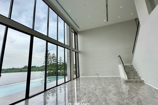 𝗟𝗮𝗸𝗲 𝗟𝗲𝗴𝗲𝗻𝗱 บางนา สุวรรณภูมิ บ้านหรูริมทะเลสาบ พร้อมสระว่ายน้ำ แปลงสุดท้าย ถ้าไม่อยากพลาดราคาสุดพิเศษเฉพาะ D Grand House