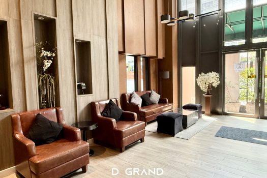 URGENT SALE/RENT : 𝗗𝗮𝘇𝘇𝗹𝗲 𝗖𝗼𝗻𝗱𝗼 : A Low Rise Condo in Sukhumvit Soi 7