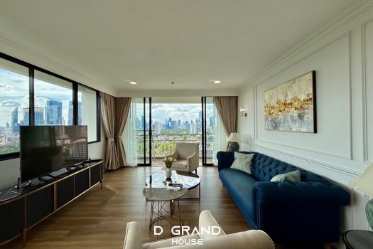 Newly Renovated fully-furnished 2-Bedroom with Stunning Views Near BTS Nana