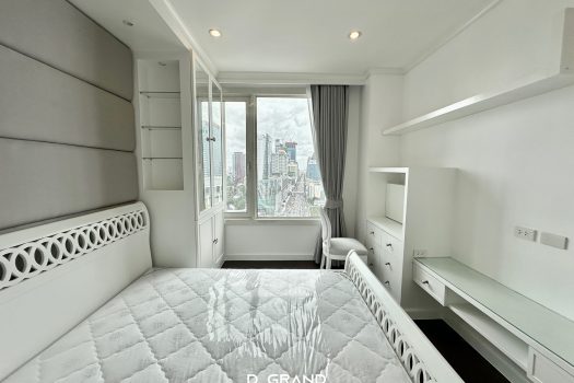 𝗙𝗼𝗿 𝗦𝗮𝗹𝗲: 𝗠𝗮𝗻𝗵𝗮𝘁𝘁𝗮𝗻 𝗖𝗵𝗶𝗱𝗹𝗼𝗺 Pet Friendly Condo ใจกลางเมือง