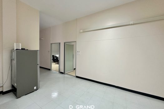 อาคารพาณิชย์ ใจกลางเมืองทอง 2 ห้องติดกัน ทำเลดีมาก