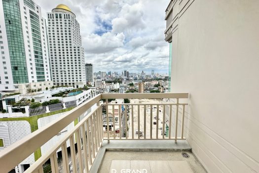 𝗙𝗼𝗿 𝗦𝗮𝗹𝗲: 𝗠𝗮𝗻𝗵𝗮𝘁𝘁𝗮𝗻 𝗖𝗵𝗶𝗱𝗹𝗼𝗺 Pet Friendly Condo ใจกลางเมือง