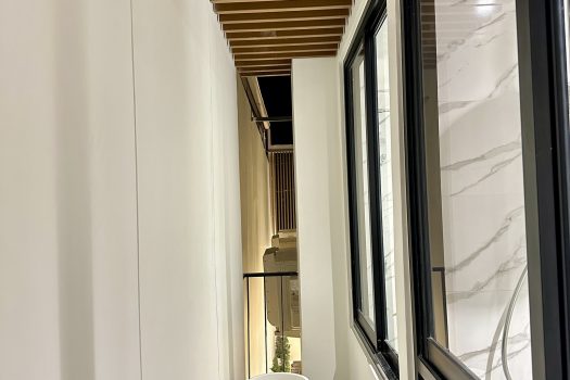 บ้านที่จะทำให้คุณได้สัมผัสบรรยากาศอันเงียบสงบและความสะดวกสบาย บนทำเลที่ตอบโจทย์ทุกไลฟ์สไตล์