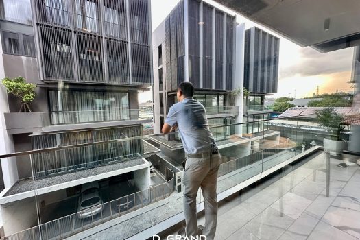 “𝟮𝟬𝟭 𝗔𝘃𝗲𝗻𝘂𝗲 เอกมัย-พระราม 𝟵” โฮมออฟฟิศ สุดหรูหรา 𝟲 ชั้น ใจกลางเมือง บนทำเลเลียบทางด่วนรามอินทรา