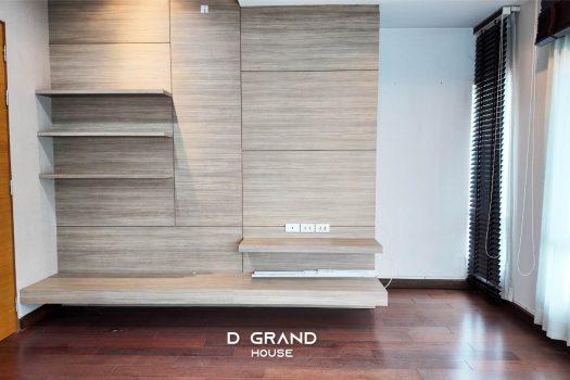 บ้านหรูหลังมุม 2ชั้น ทำเล ลาดพร้าว ซอย 1 ปรับราคาลงเพิ่มเกือบล้าน !!!