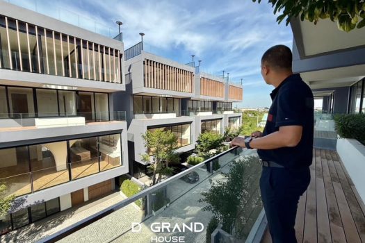 𝗕𝗮𝗮𝗻 𝗠𝘂𝗸𝗱𝗵𝗮 𝗣𝗮𝘁𝘁𝗵𝗮𝗻𝗮𝗸𝗮𝗿𝗻-𝗦𝗿𝗶𝗻𝗮𝗸𝗮𝗿𝗶𝗻 (บ้านมุกดา พัฒนาการ-ศรีนครินทร์) บ้านเดี่ยวสุดหรู 𝟰 ชั้น ดีไซน์เก๋ ที่ไม่เหมือนใคร