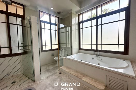 บ้านหรูระดับ 𝗦𝘂𝗽𝗲𝗿 𝗟𝘂𝘅𝘂𝗿𝘆 ใจกลางเมือง โครงการบ้านแสนสิริ สุขุมวิท 𝟲𝟳